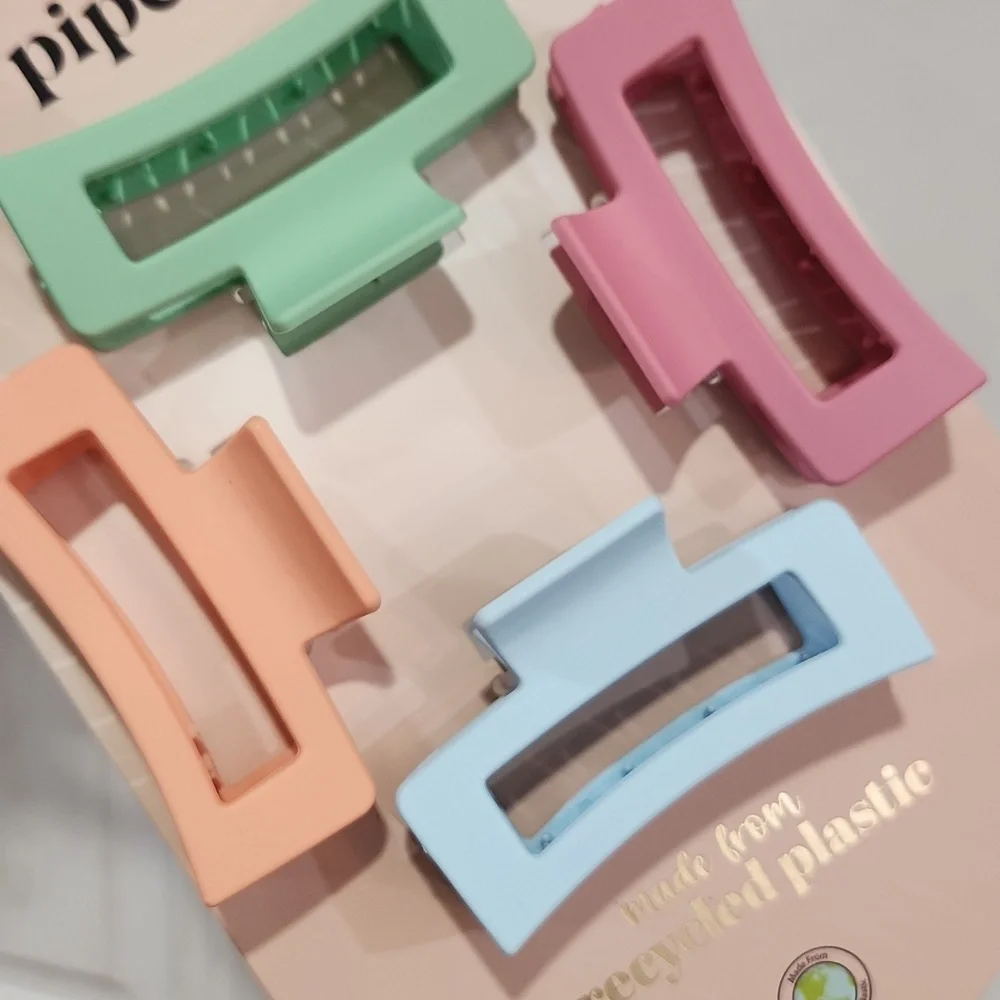 💕▪️Piper K▪️ Colorful Recycled Plastic 4 Piece Hair Clip Set